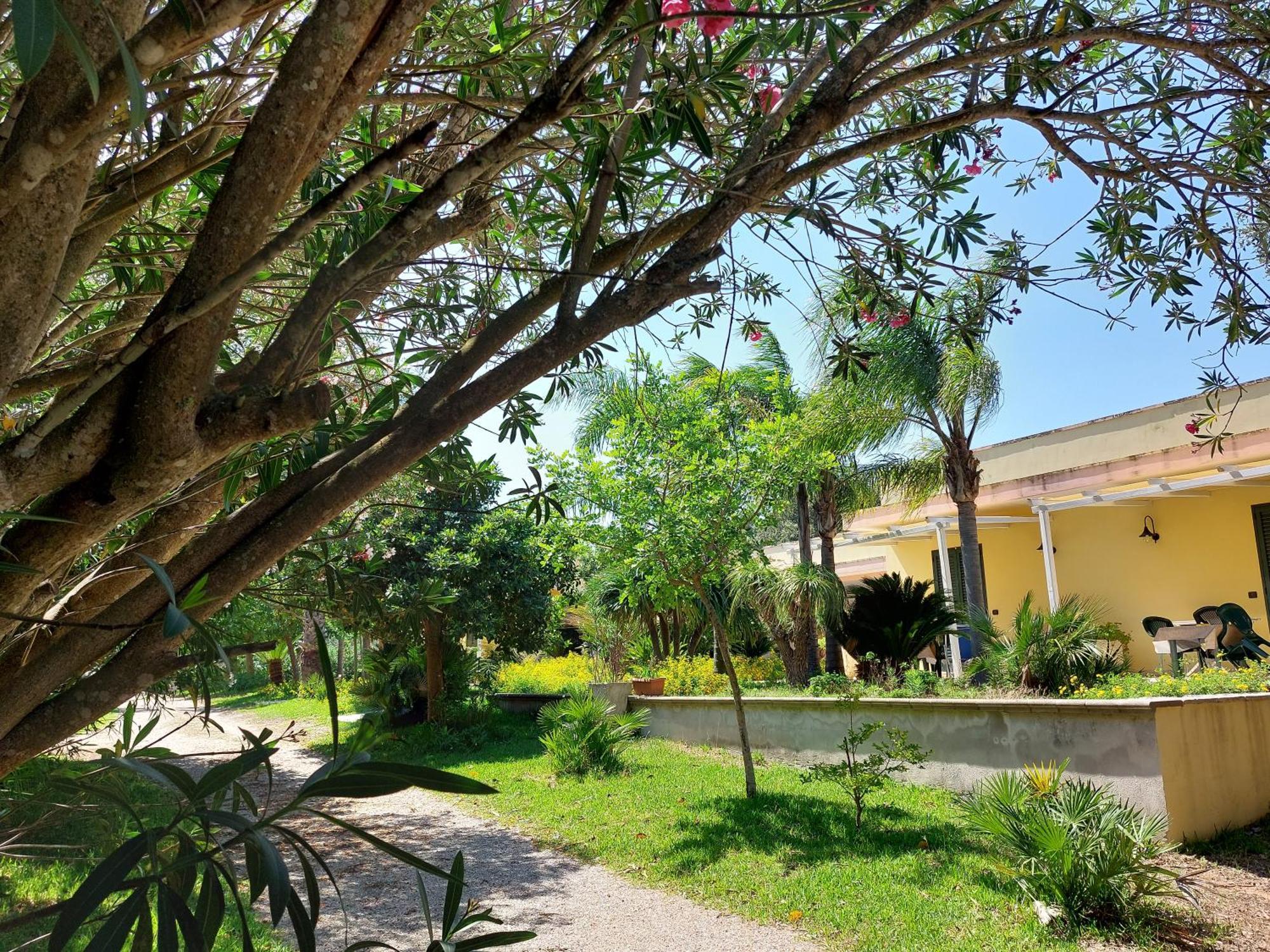 Masseria Lama Torre dell'Orso Ngoại thất bức ảnh