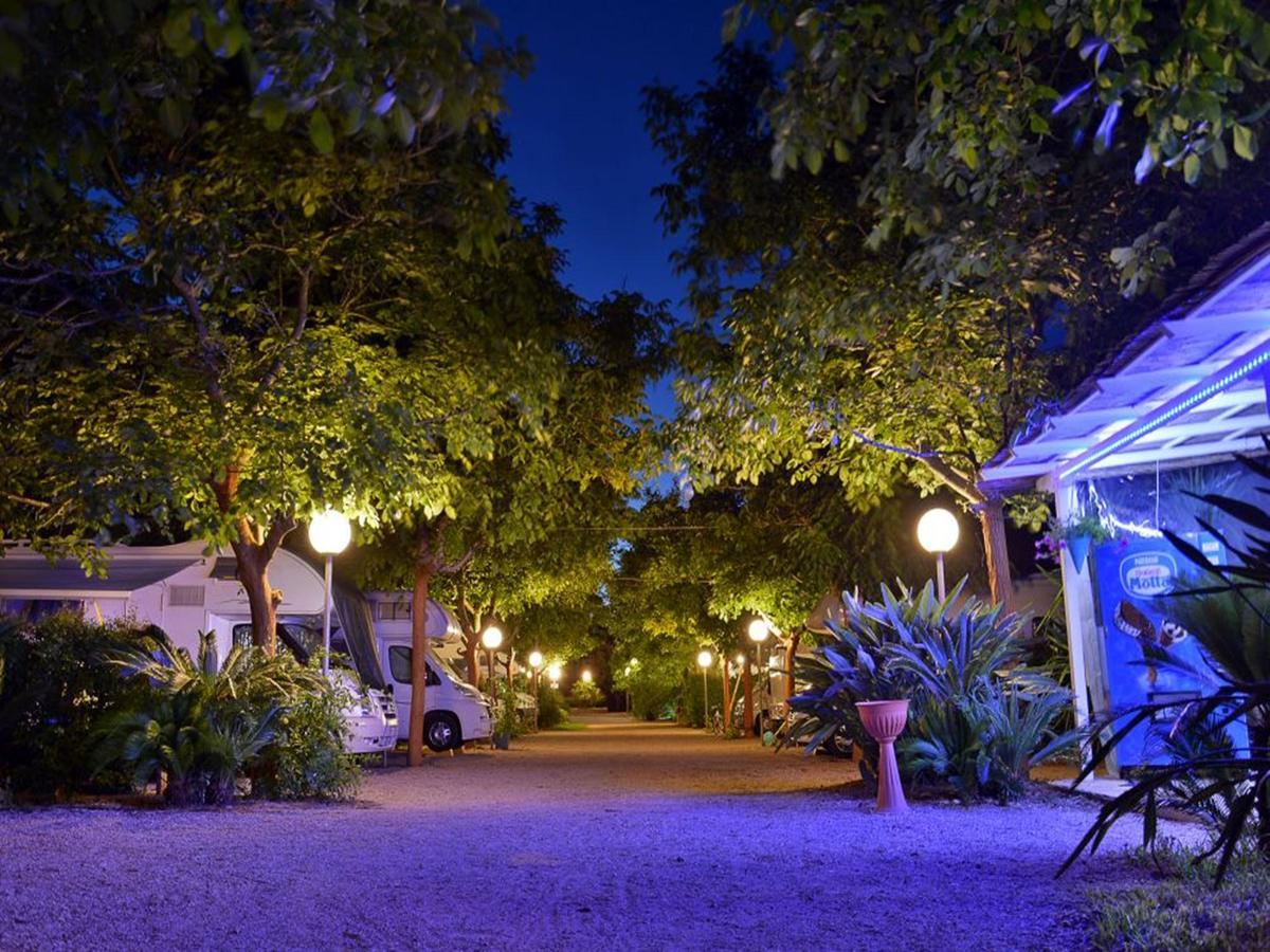 Masseria Lama Torre dell'Orso Ngoại thất bức ảnh